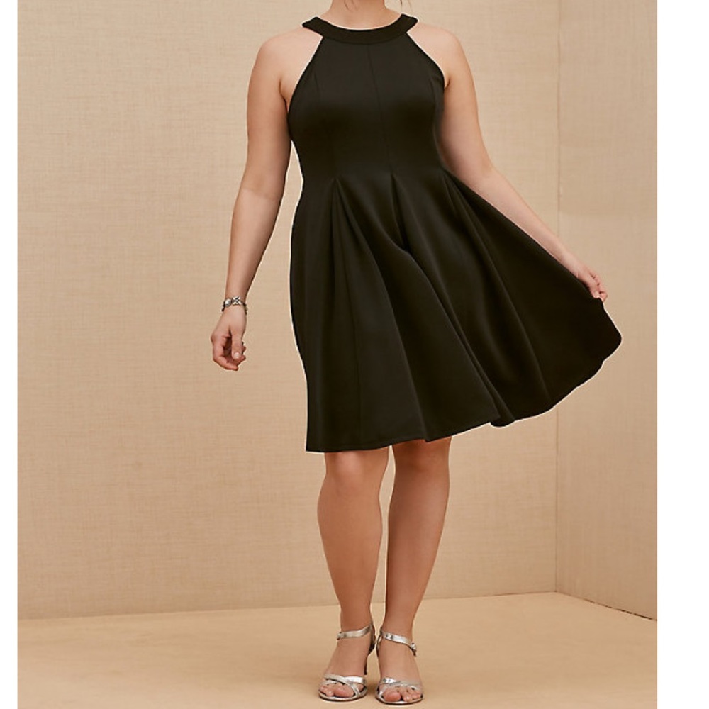 TORRID BLACK SCUBA KNIT MINI FLUTED DRESS